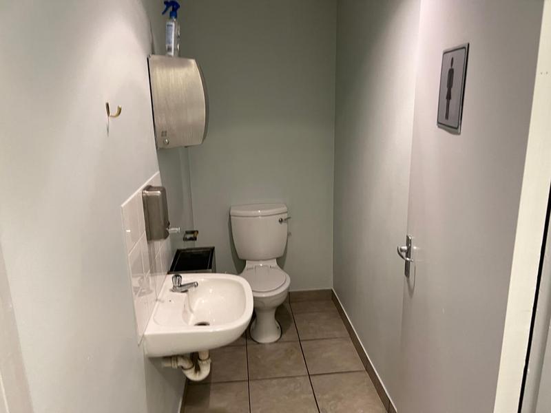 To Let commercial Property for Rent in Walmer Eastern Cape